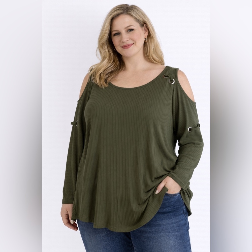 Rib & Ryan Olive Green Cold Shoulder Grommet‎ Sleeve Tunic Top